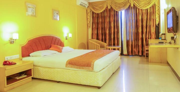 Aj International Hotel Bangalore Exterior photo