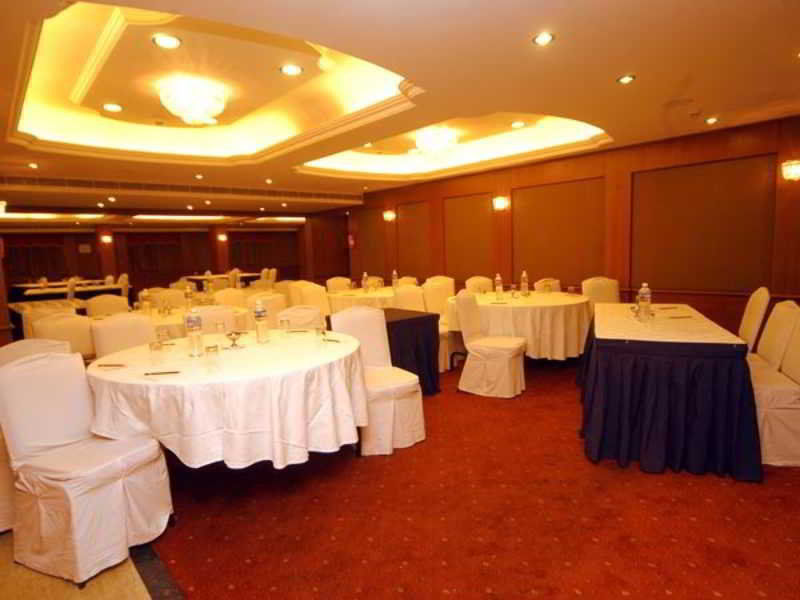 Aj International Hotel Bangalore Exterior photo